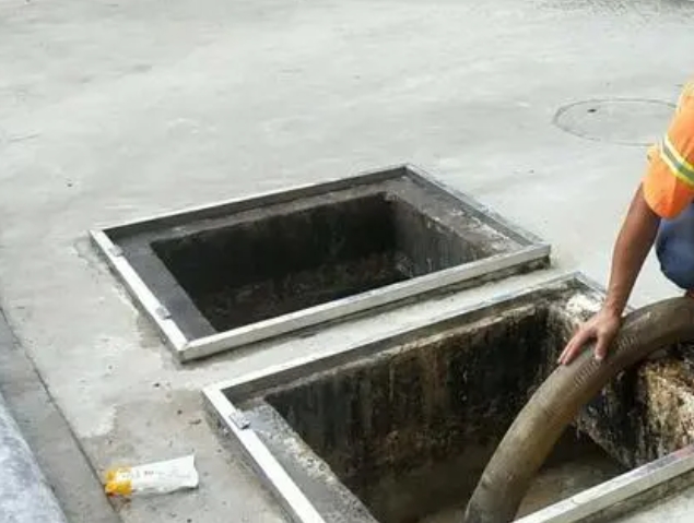 顺平化粪池清理